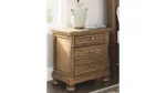 VANDENMORE BEDROOM SET (BED + 2 NIGHTSTANDS + CHEST OF DRAWERS + MIRRORED DRESSER)