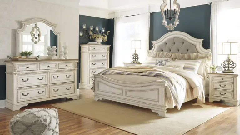 REALYN BEDROOM SET (BED + 2 NIGHTSTANDS + CHEST OF DRAWERS + MIRRORED DRESSER)