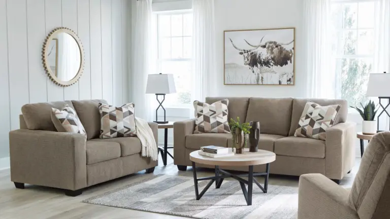 BRISTAVIEW SOFA SET
