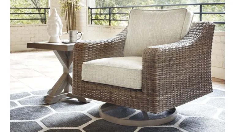 P791-821 SWIVEL LOUNGE CHAIR BEACHCROFT (ASH)