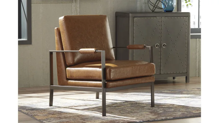 PEACEMAKER ACCENT CHAIR