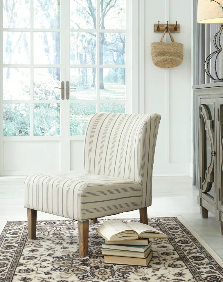 A3000183 ACCENT CHAIR TRIPTIS (ASH)